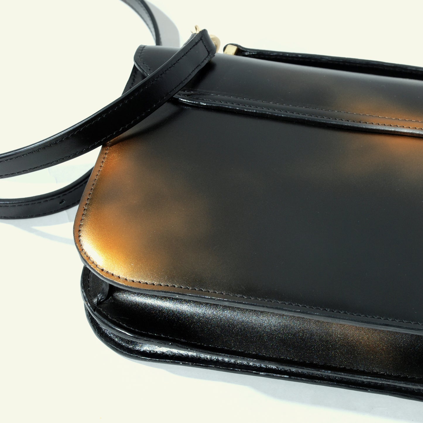 Tori bag in airbrushed leather "Rust"