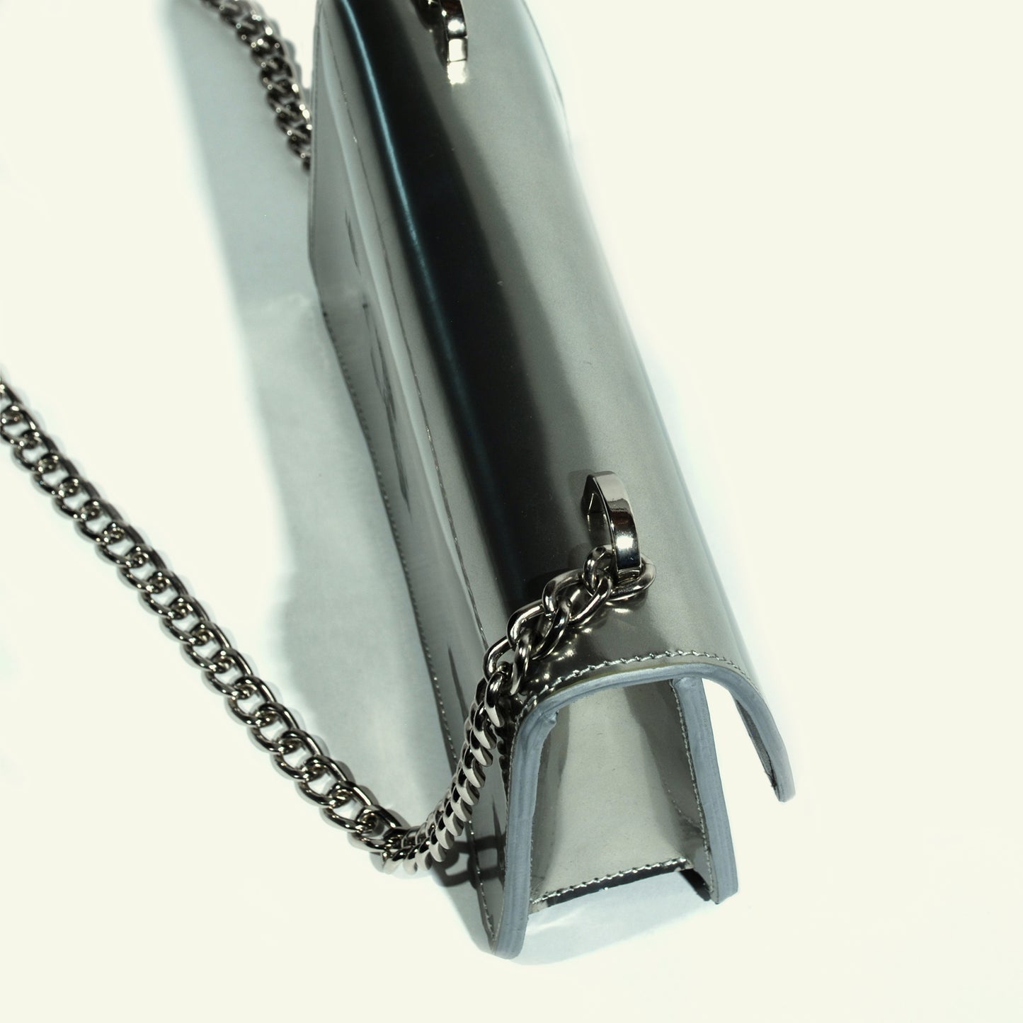Brenda Bag in airbrushed leather "Chrome"