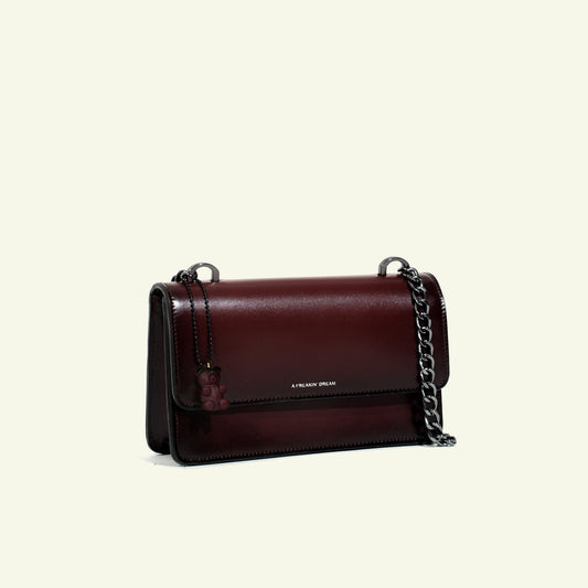 Brenda Bag in airbrushed leather "Shiny Burgundy #45082c"