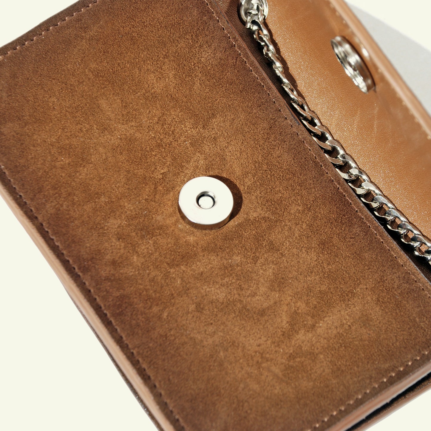 Gia Bag in airbrushed Suede "Burnt Wheat"