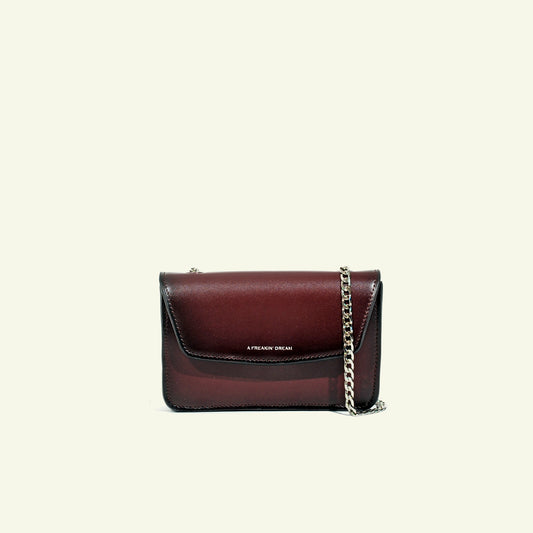 Gia Bag in airbrushed leather "Shiny Burgundy #45082c"