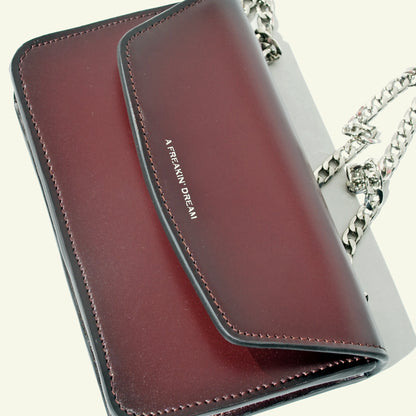 Gia Bag in airbrushed leather "Shiny Burgundy #45082c"