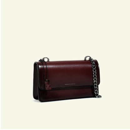 Borsa Brenda in pelle aerografata "Shiny Burgundy #45082c"