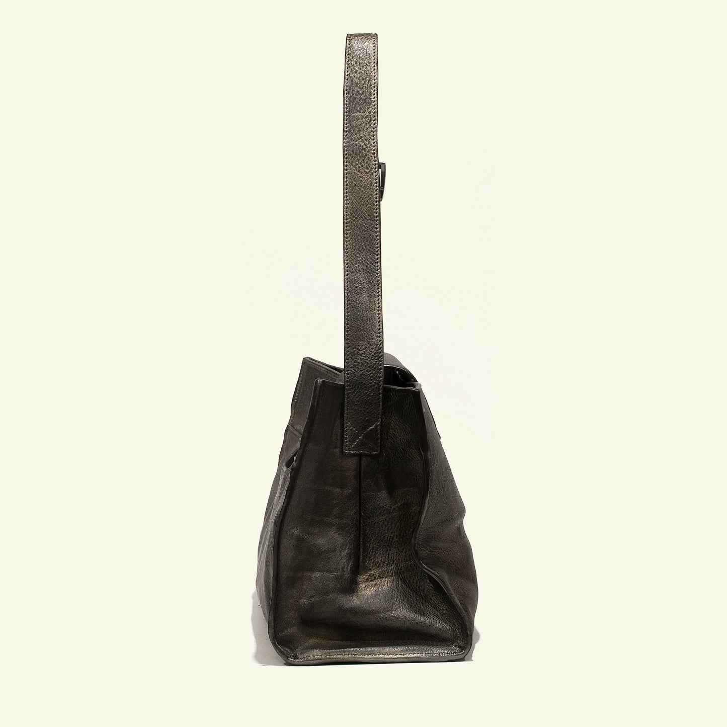 Large Pascale in Pelle Aerografata “Warm Metal”