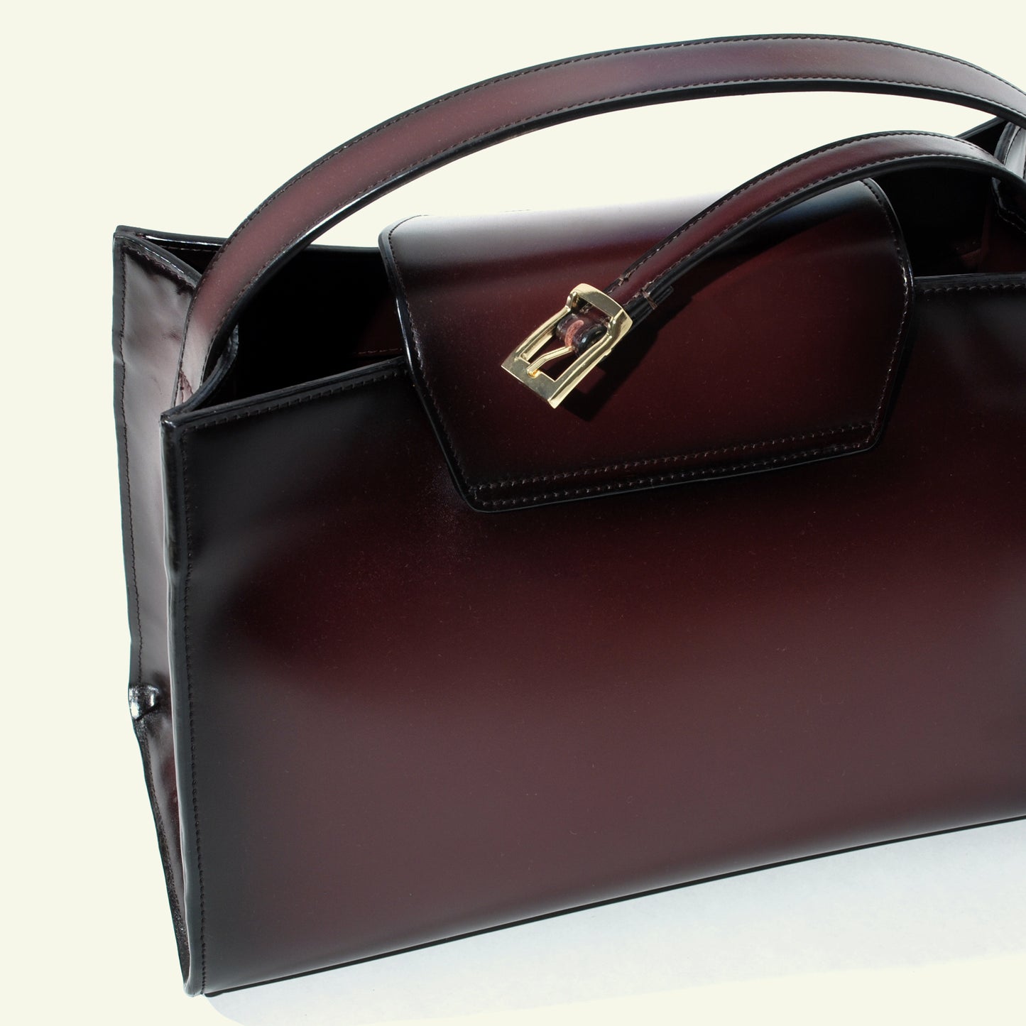Large Pascale Bag in airbrushed leather "Shiny Burgundy #45082c"