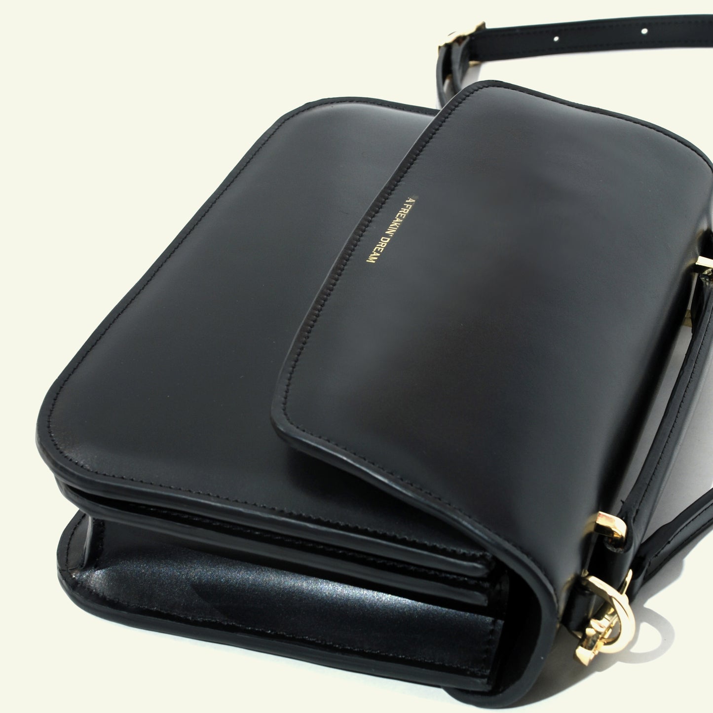 Tori bag in Calfskin  "Black #00000"