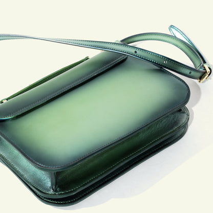 Tori bag in airbrushed leather "Heavy Green Metal"