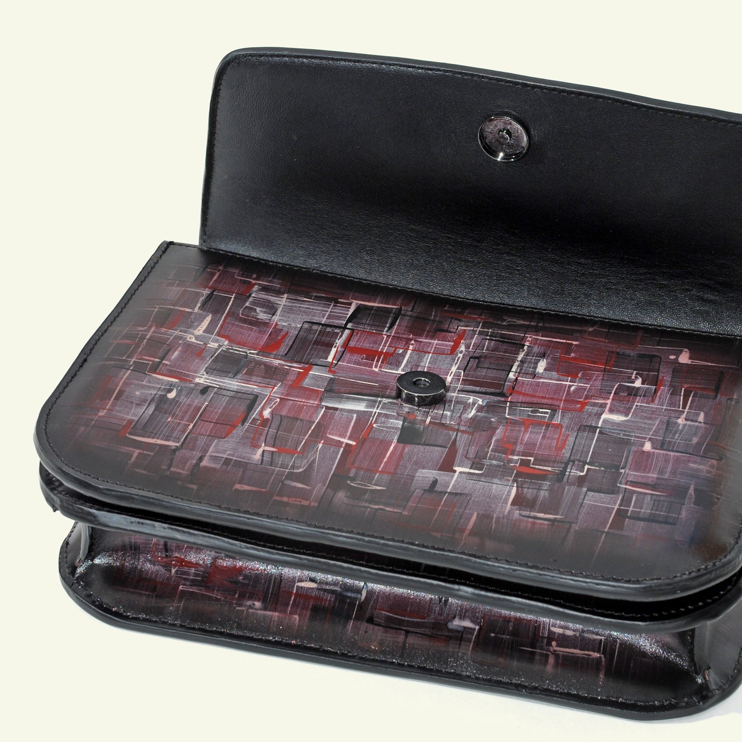 Tori bag in airbrushed leather "Our own bouclè in burgundy"