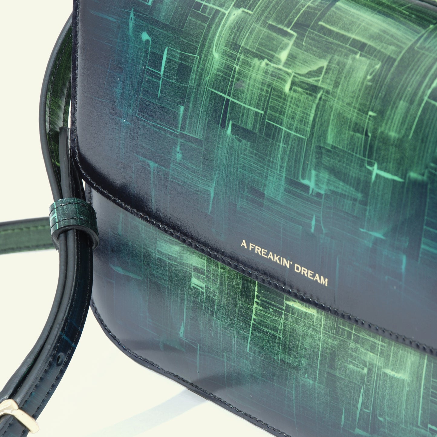 Tori bag in airbrushed leather "Our own bouclè in green"