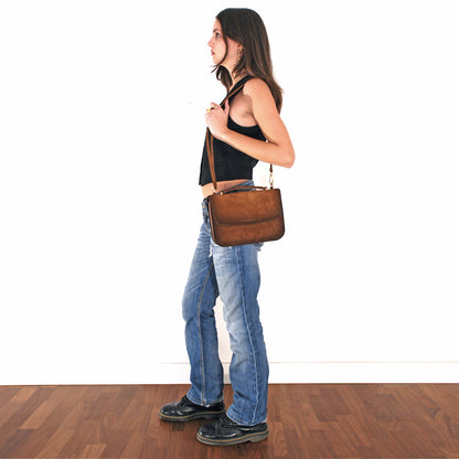 Tori bag in airbrushed Suede "Burnt Wheat"